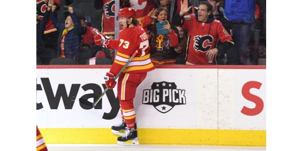 Tyler Toffoli scorer to avgjørende mål for å vinne kampen for Flames